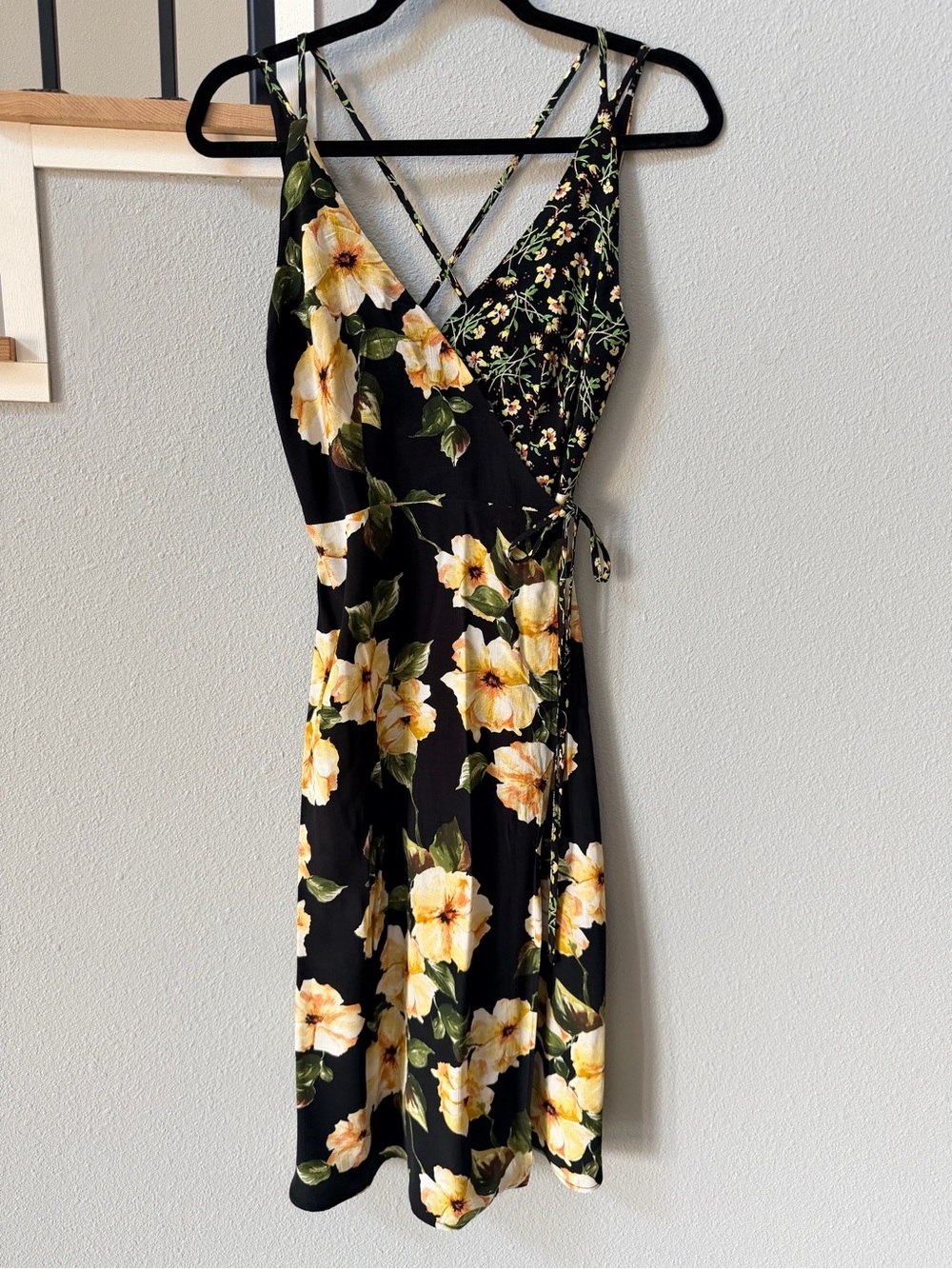 Topshop Mixed Floral Wrap Midi Dress Black Yellow Strappy Garden Size 4 - Picture 2 of 11